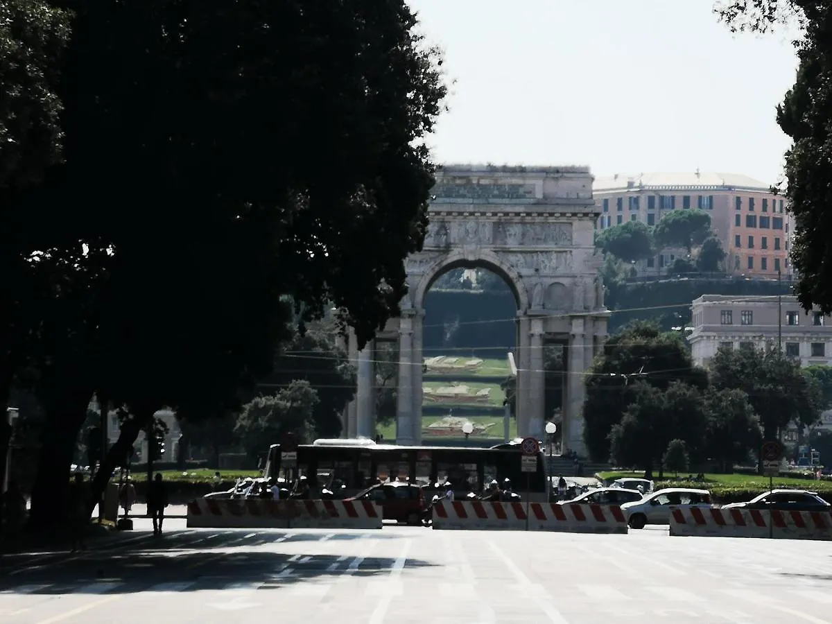 Suite Lambruschini Central With Top City View - Free Covered Parking جنوة
