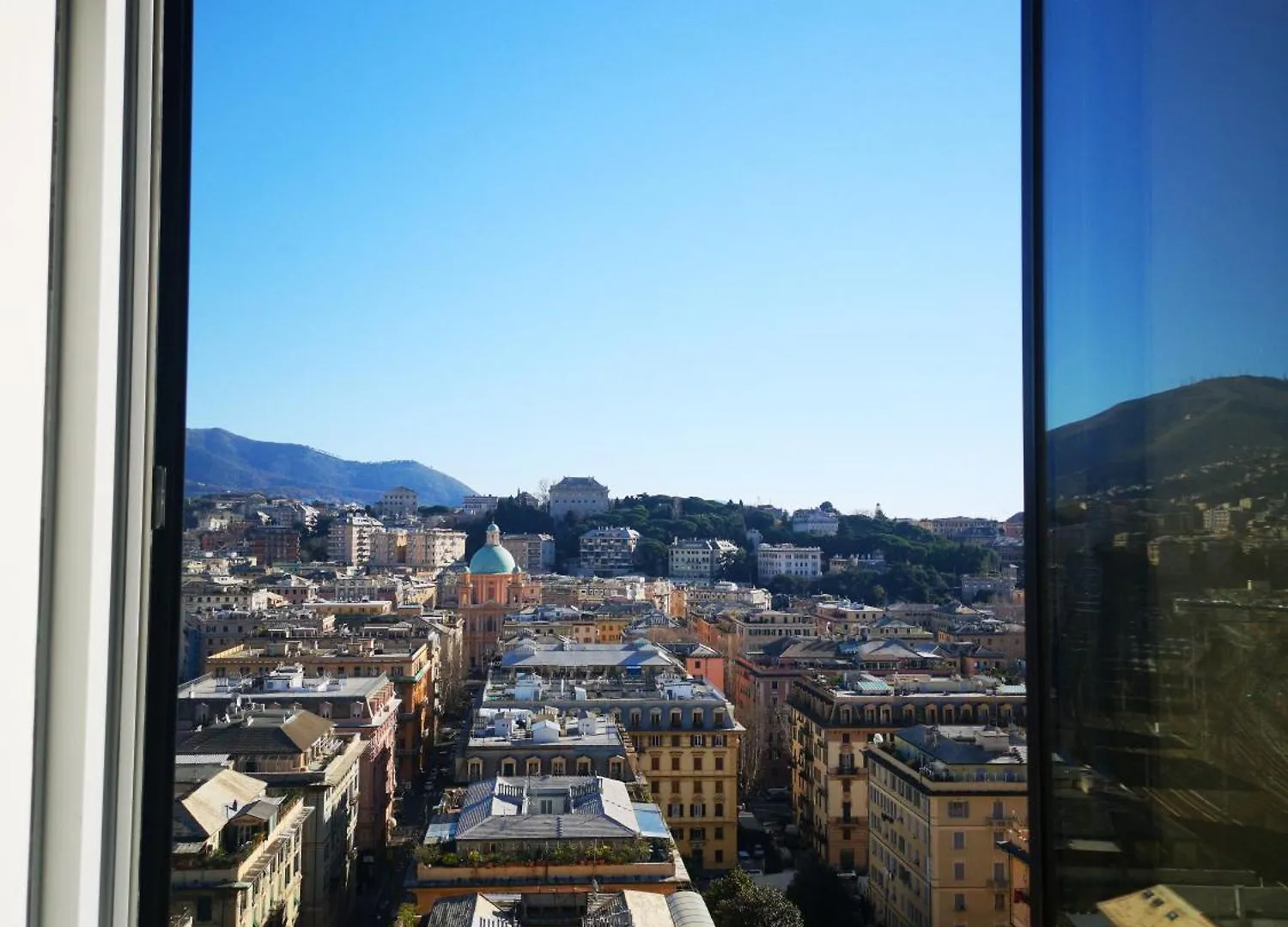 Suite Lambruschini Central With Top City View - Free Covered Parking Genova