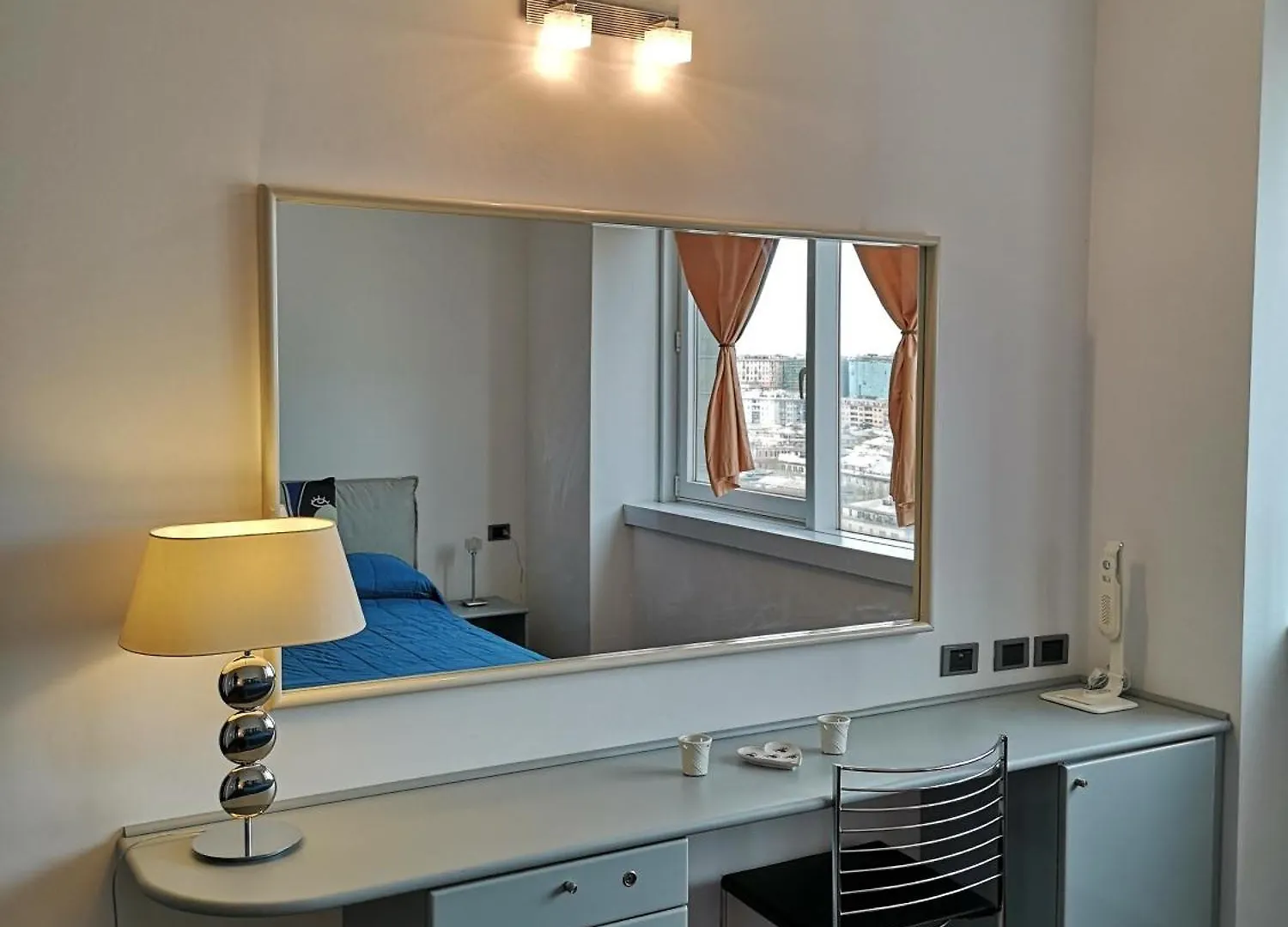 Suite Lambruschini Central With Top City View - Free Covered Parking Genova